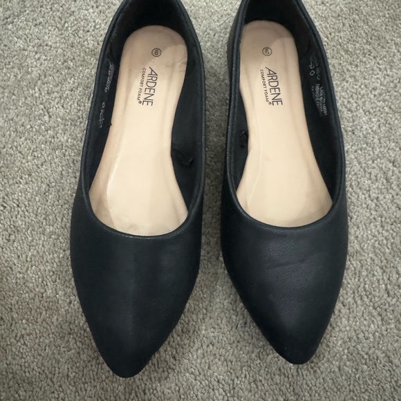 Flats - Picture 2 of 4